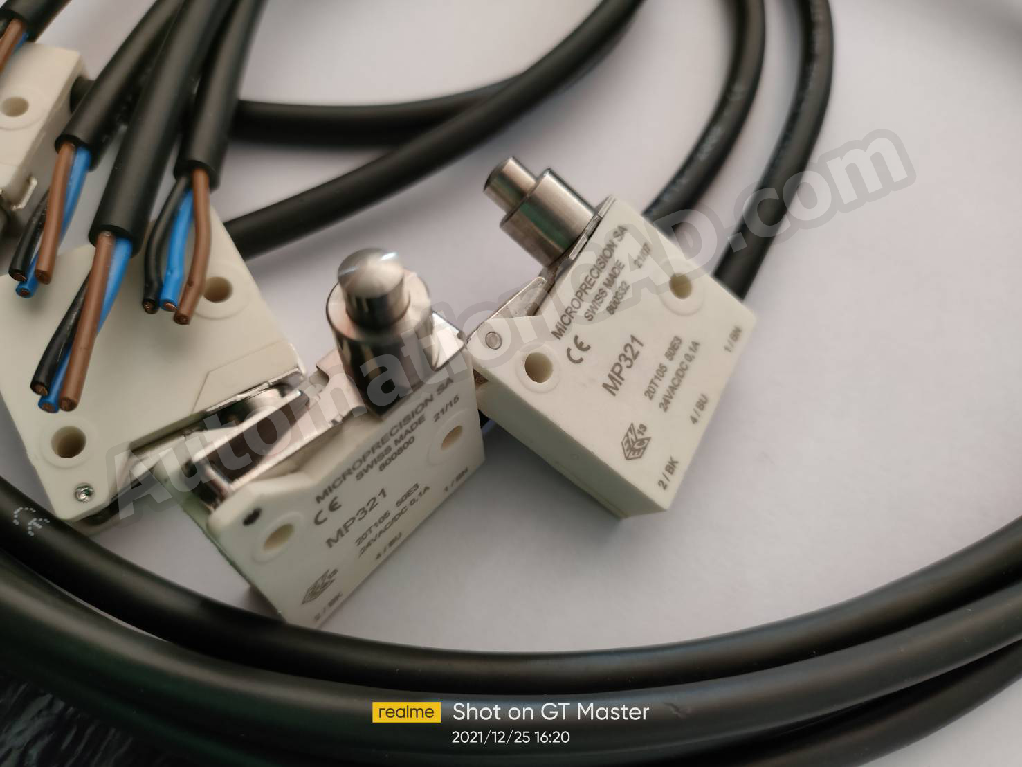 MICROPRECISION ลิมิตสวิทช์ MP321 ไฟ 24 VAC/DC 0.1A สายยาว 1 เมตร Micro Switchs