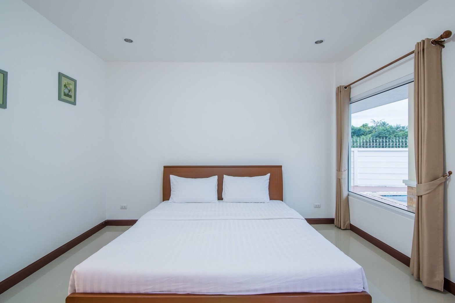 HR 4022 บ้านพักหัวหิน บ้านกาแลคซี่ คาราโอเกะ E