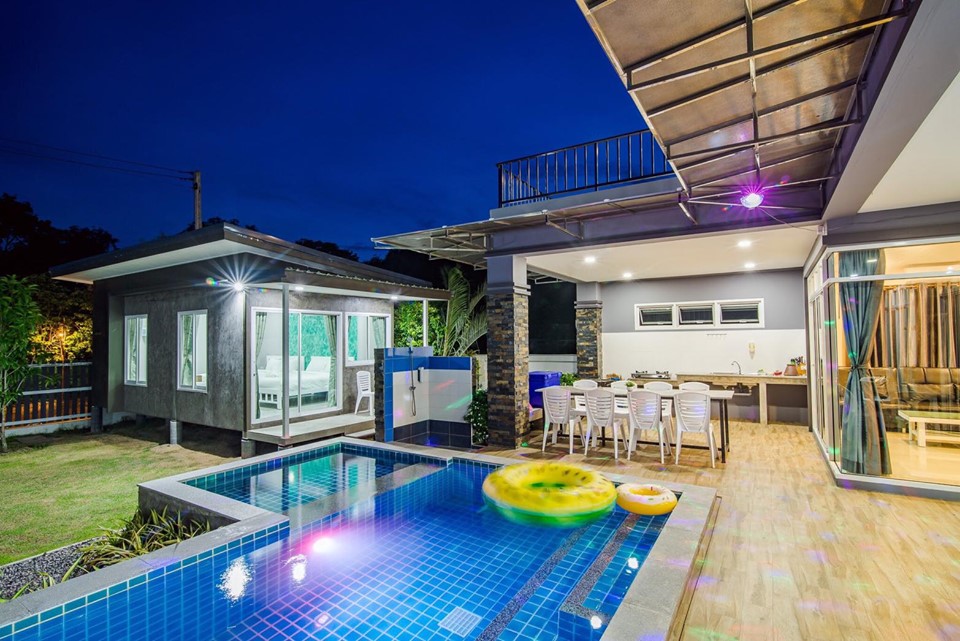 HR 5005 บ้านภูผา คาราโอเกะ โต๊ะพูล