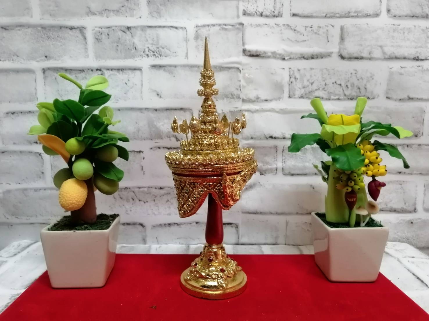 ชฎา เทริด มโนราห์ (เกรดพรีเมี่ยม) ขนาด 5 นิ้ว พร้อมฐานตีลายประดับเพชร