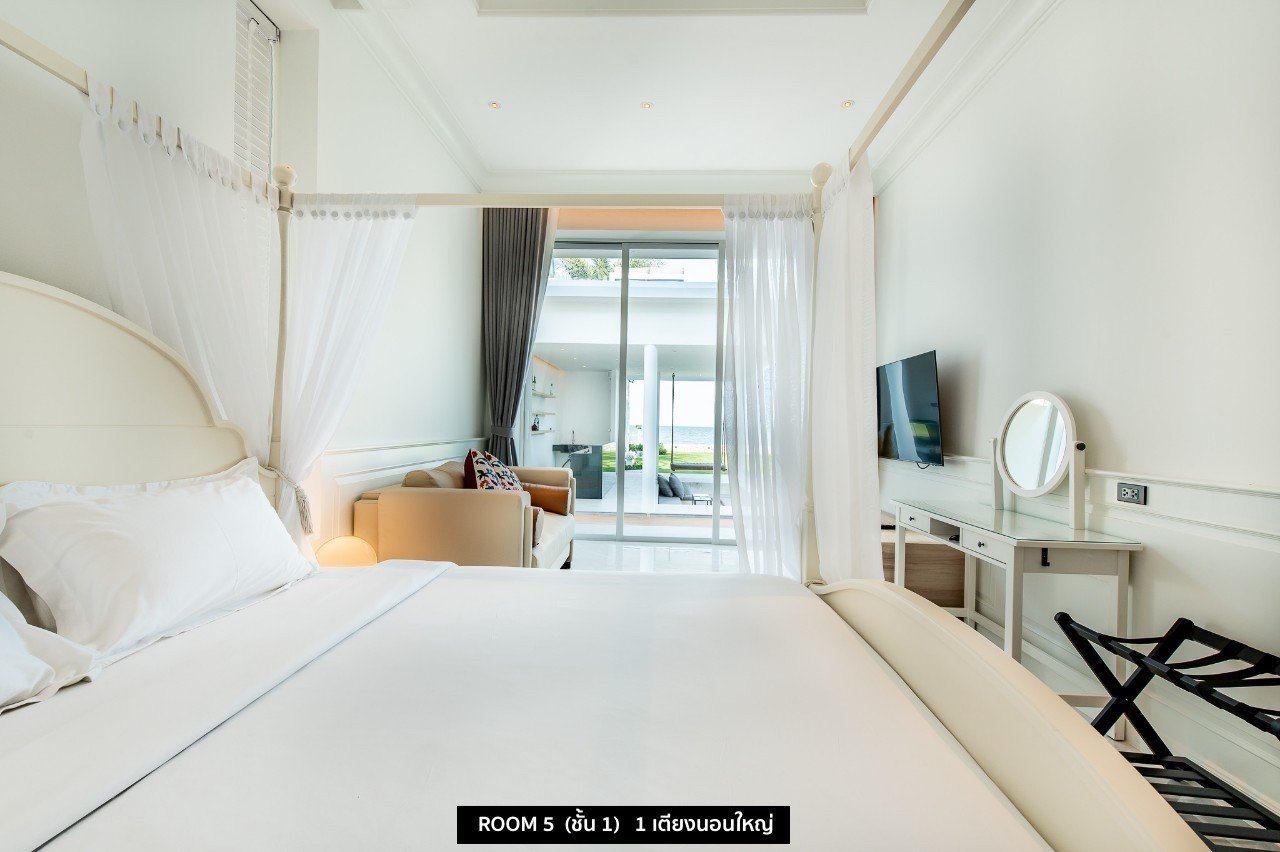 HR15030 บ้านพักติดทะเล The Vacation Beach Pool Villa Cha Am