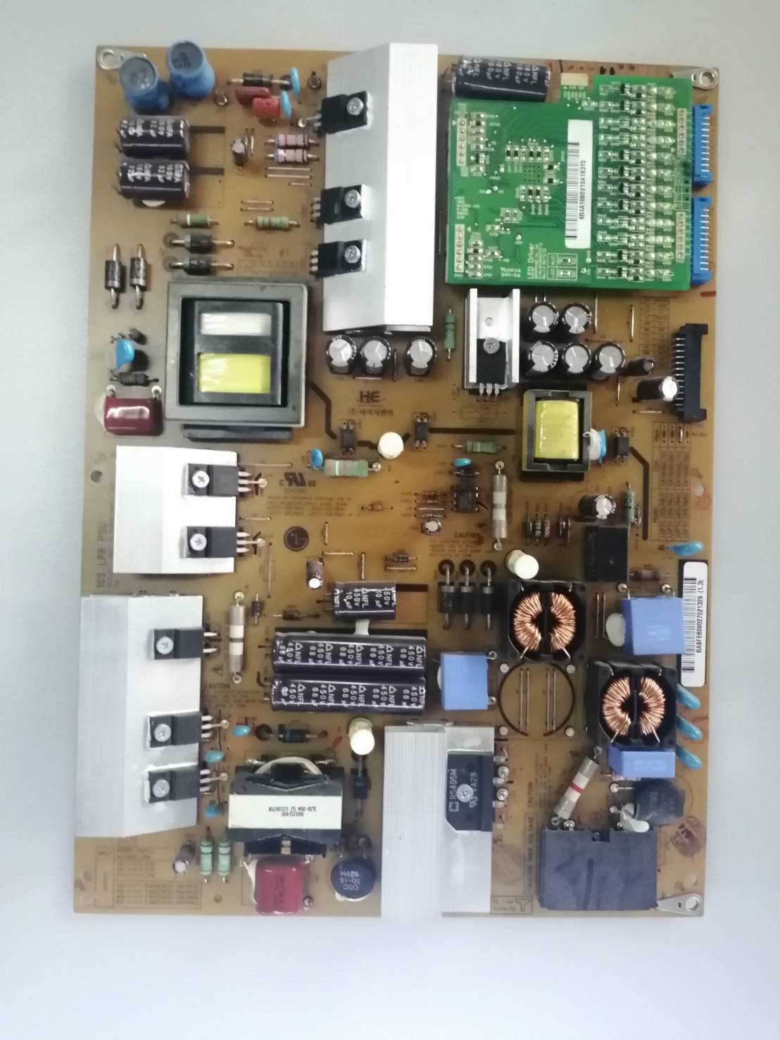 บรอดซัพพลาย LG รุ่น 32LE5500