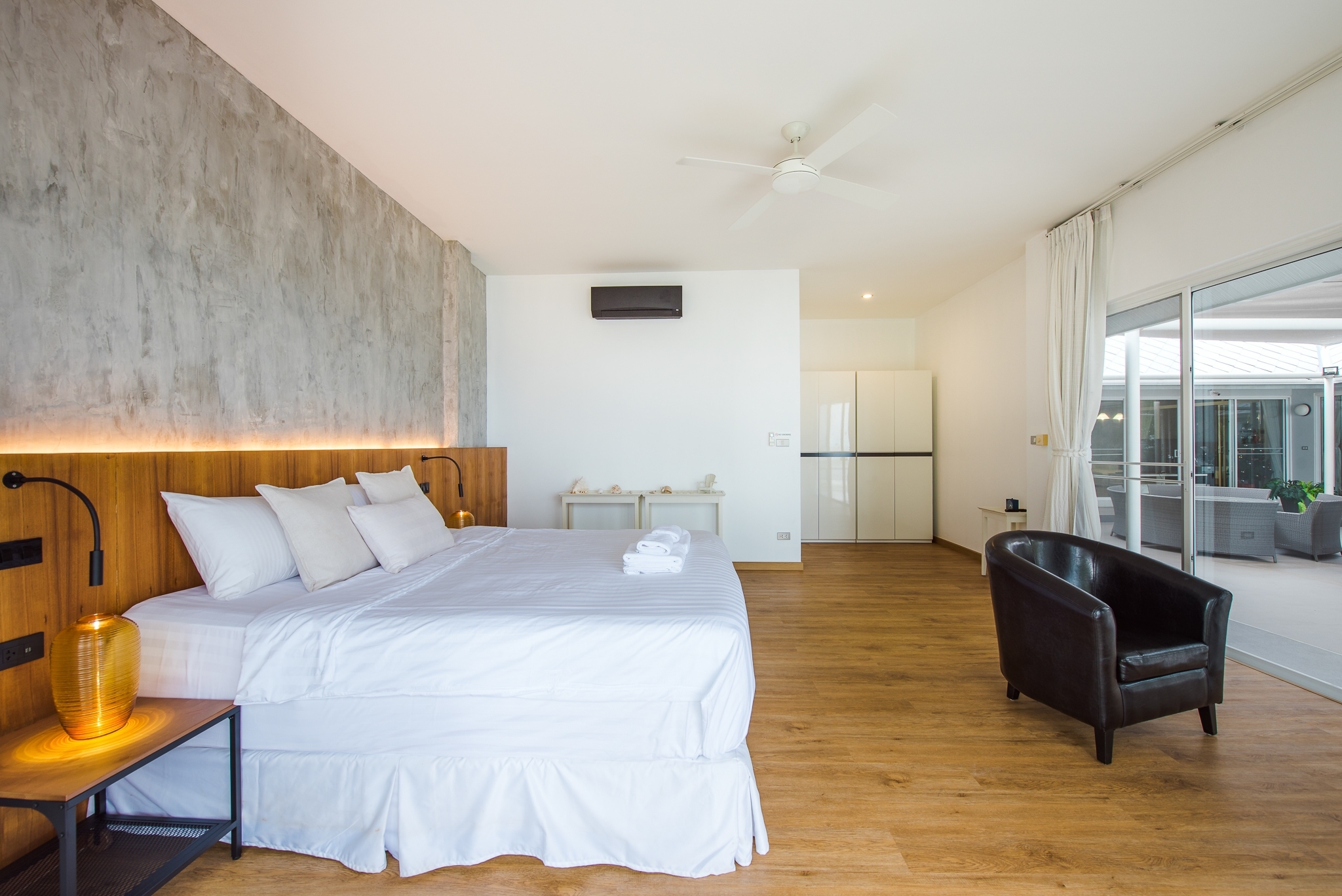 HR15044 บ้านพักติดทะเล กุยบุรี The Cozy Beach Villa