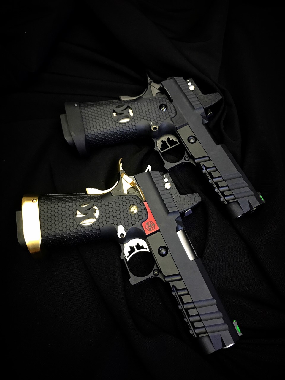 https://youtu.be/LOW_1lh_6gk New.AW CUSTOM HX2601 FEATURES: + Compact 4.3 inch configuration + Designed for installing optics (Compatible to RMR specification) + Machined with incredibly tight tolerances that you can feel through the pistol with every sho