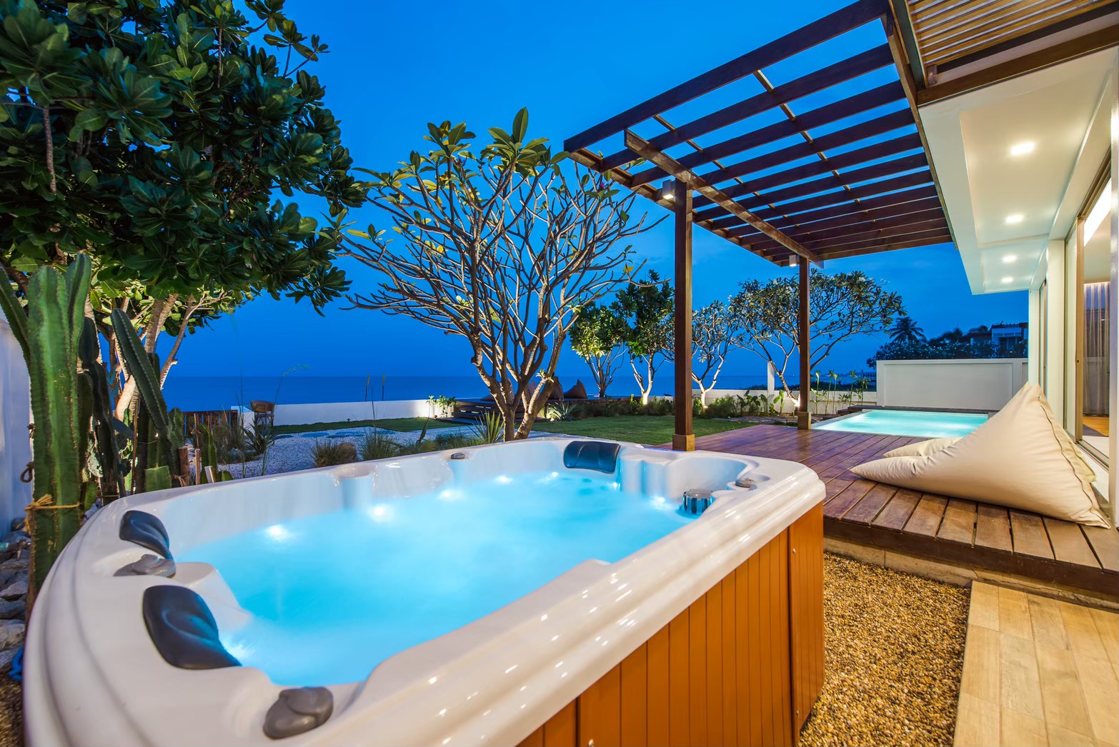 HR15003 บ้านพักชะอำ The Coastal Beach Villa