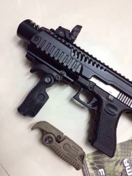 New.ชุดแต่ง KPOS GLOCK 17, 18, 19, 22, 23, 25, 31, 32, 37, 38 gen 3 and gen 4 pistols - ใช้งาน กับ ปืนจริง - วัสดุอะลูมีเนียม CNC แข็งแรง - พานท้ายก้านเหล็ก พับเก็บได้ - คันรั้งสไตล์ M4 / M16 / AR - มาพร้อม กริ๊ปมือ FGGK พับและปิดโกร่งไกปืนได้ ของมีจำนวนจ