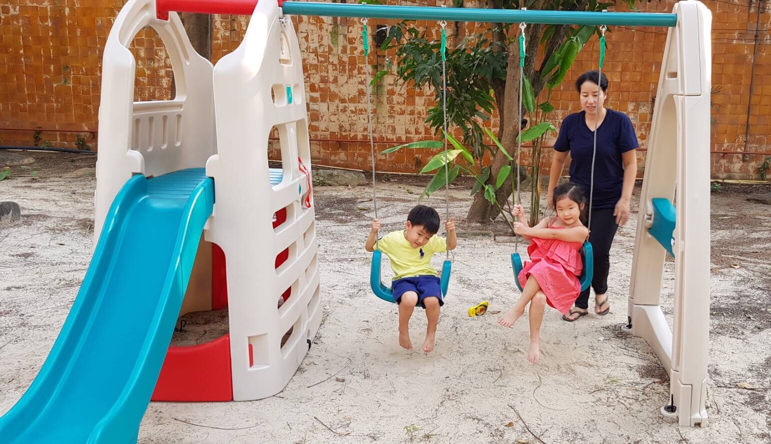 ชุดชิงช้ากระดานลื่น