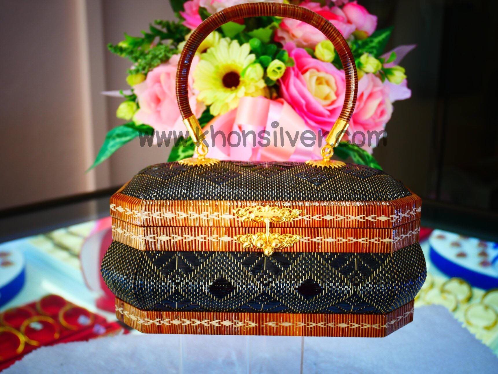 กระเป๋าย่านลิเภา