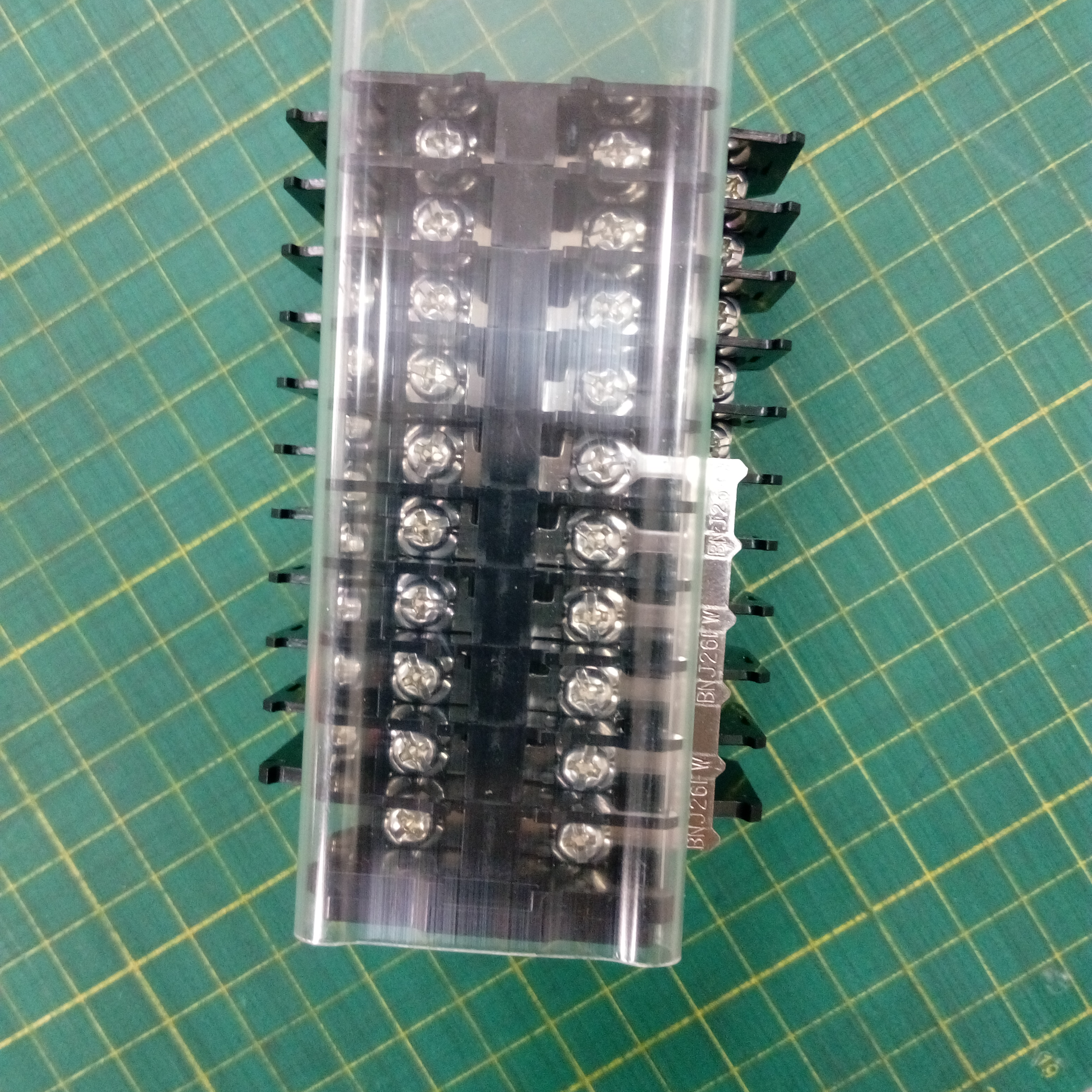 Terminal IDEC เทอร์มินอล IDEC BND15W 16A