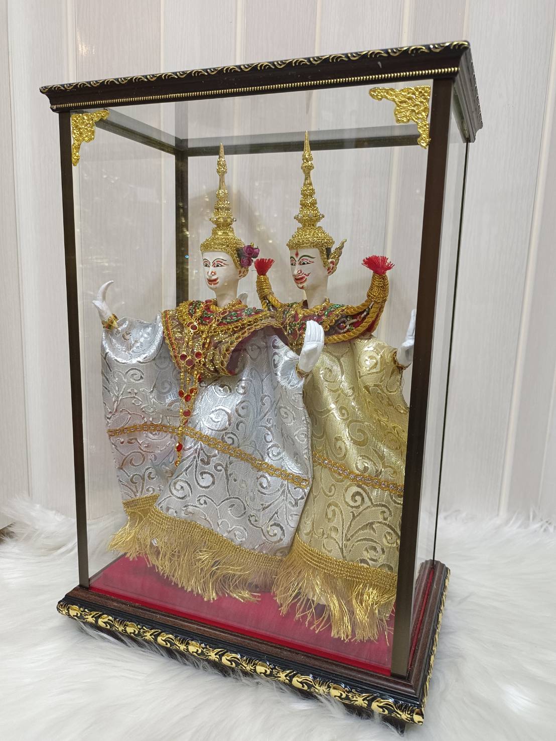 หุ่นกระบอก คู่ พระ นาง ขนาด 30 ซม. พร้อมตู้กระจกลายไทย