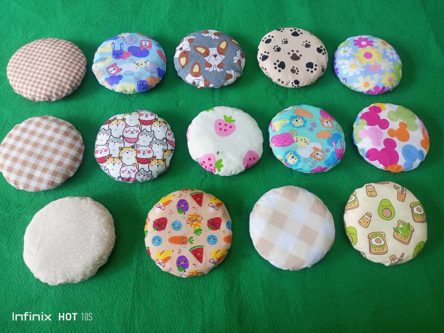 หมอนทรงกลมสำหรับแกสบี้