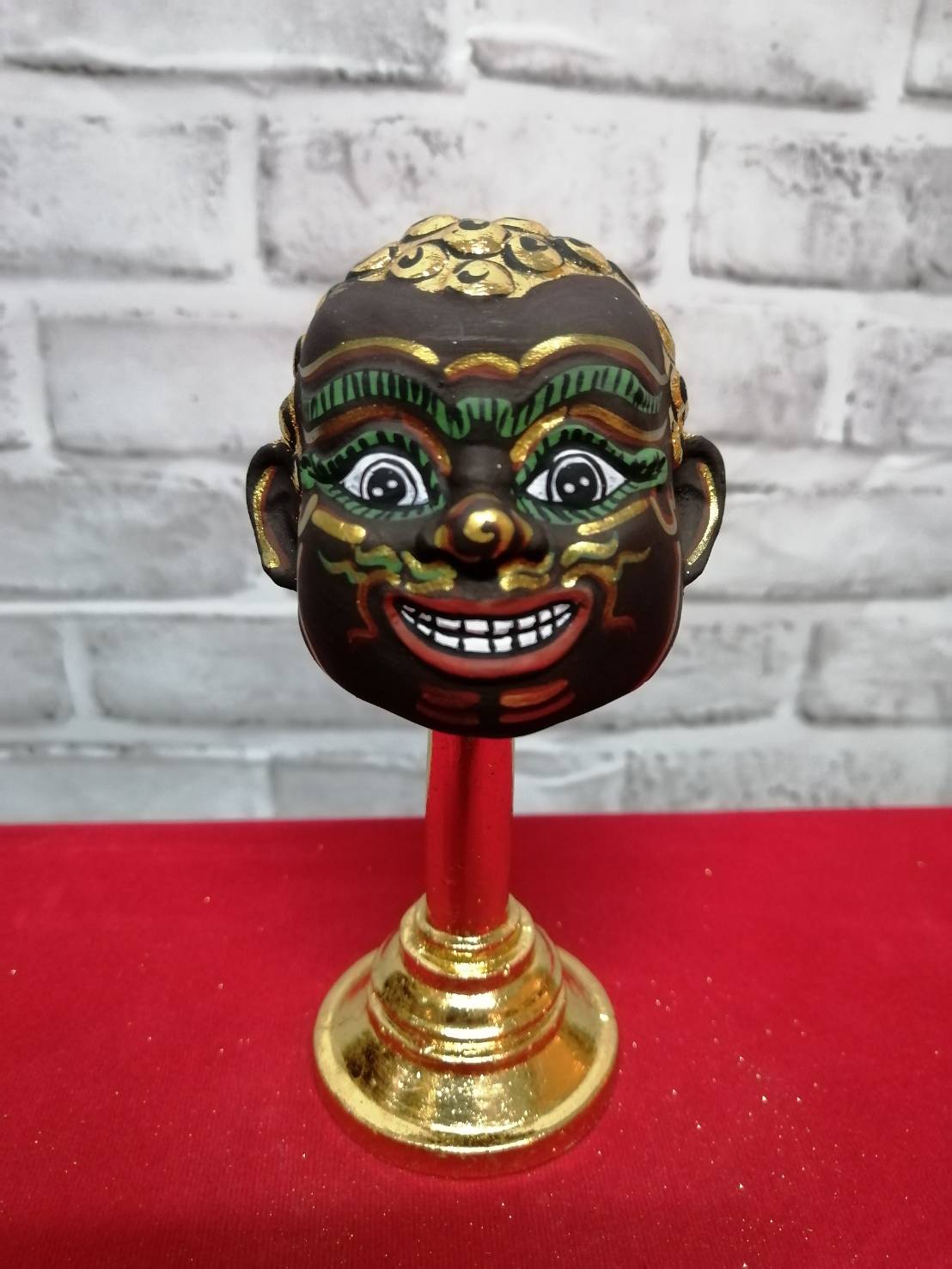 เศียรเจ้าเงาะ ขนาดเล็ก พร้อมฐานทอง