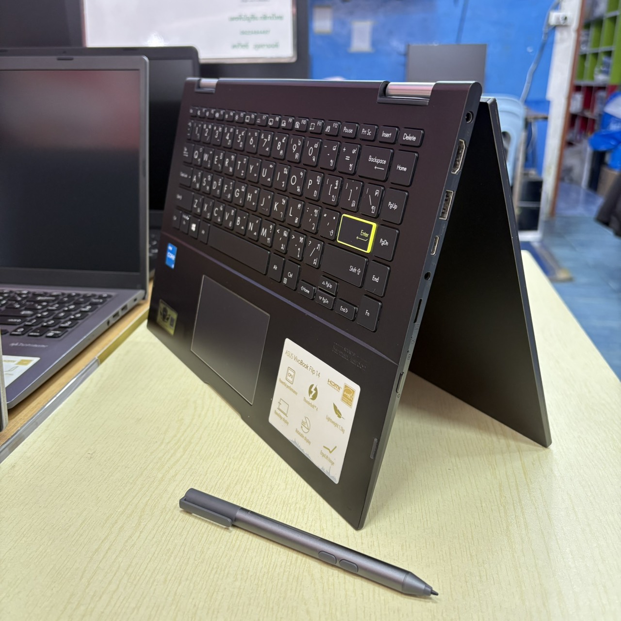 ASUS VIVOBOOOK FLIP 14 TP470EA-EC301WS สภาพเครื่อง 85% ติดฟิล์มกันรอยหน้าจอแล้ว ( 2 IN 1 ฝาพับ 360 องศา หน้าจอ Touch Screen + ปากกา )