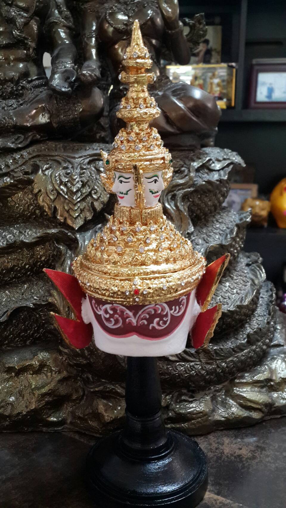 พระพรหม ประดับเพชร