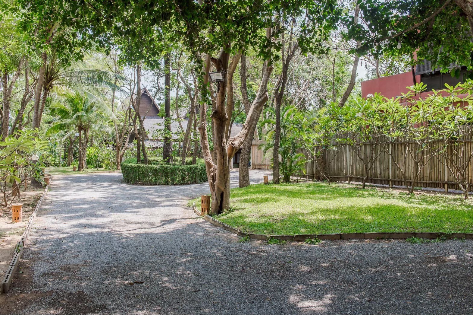 HR15062 บ้านพักติดทะเล The Le Valley Rimley Pranburi