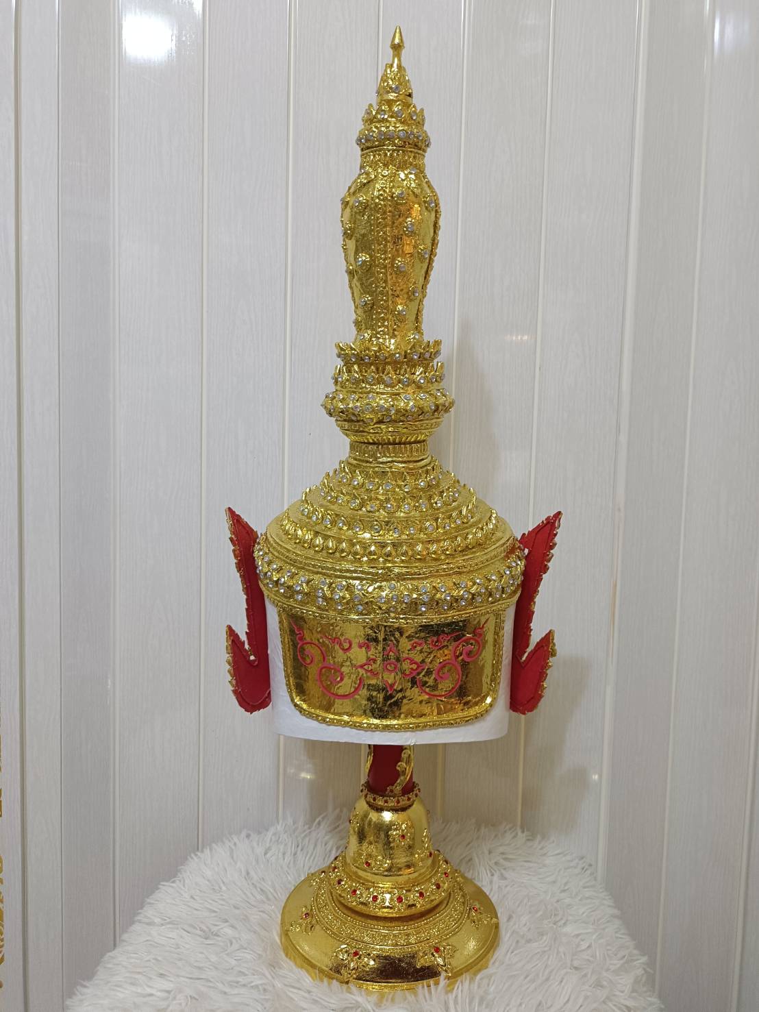 เศียรครู พระอิศวร ขนาดครอบ พร้อมฐานไม้อัดสีแดงฟรี