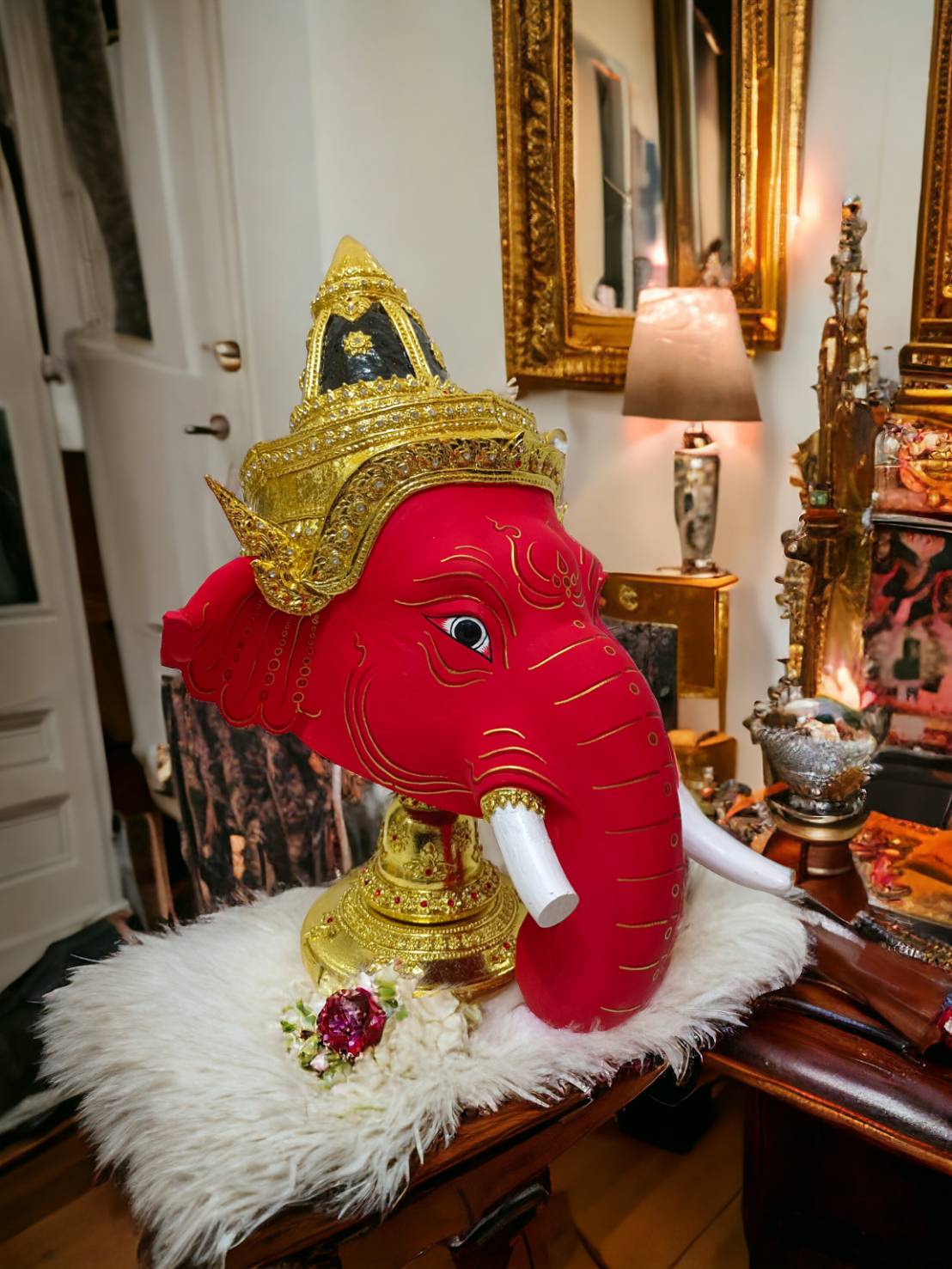 เศียรครู พระพิฆเนศ ขนาดครอบ พร้อมฐานไม้อัดสีแดง