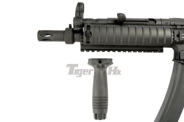 CYMA MP5 A4 RIS Airsoft AEG (CM041B)(Black) [CYMA-CM041B