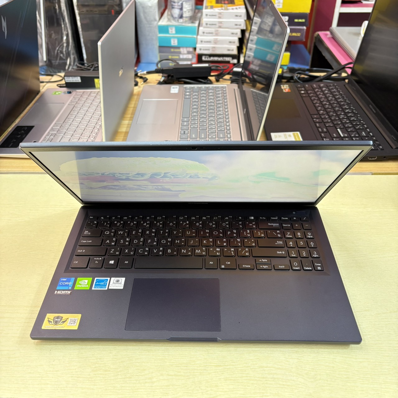 ASUS EXPERTBOOK B1500CEPE-EJ0536 สภาพเครื่อง 90%