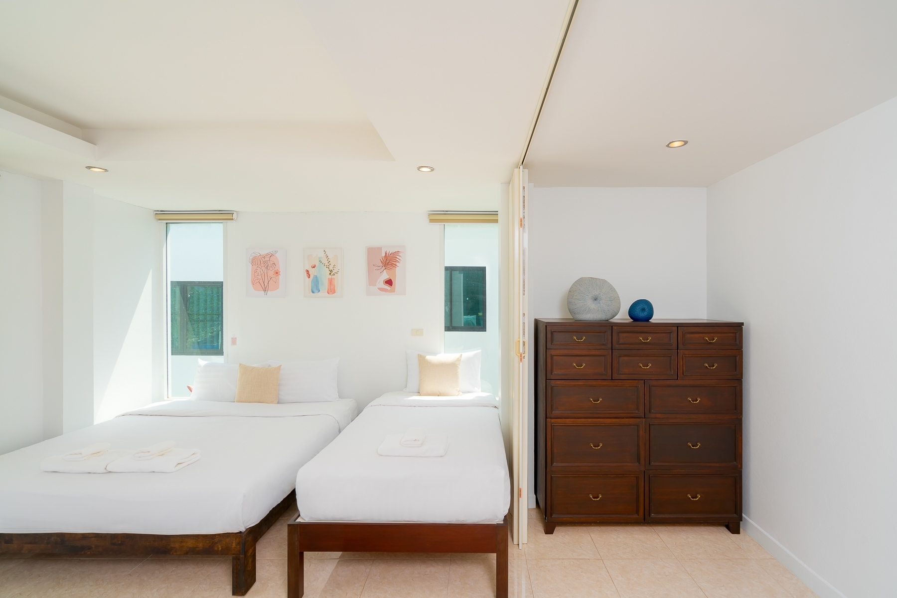 HR15070 บ้านพักติดทะเล The Gina Beach Villa Pranburi