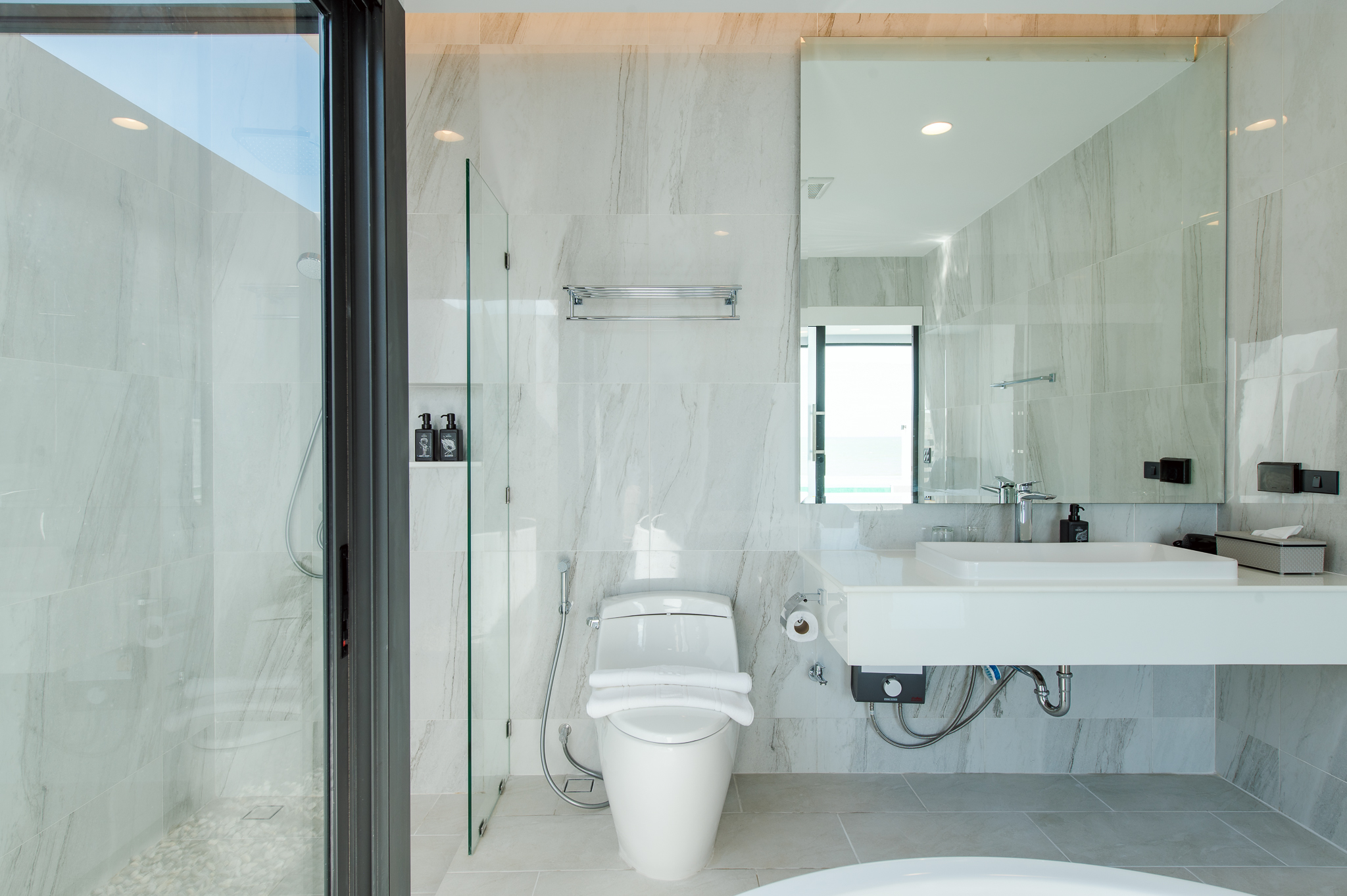 HR15066 บ้านพักติดทะเลหัวหิน The Casa Rocca Beach Villa HuaHin