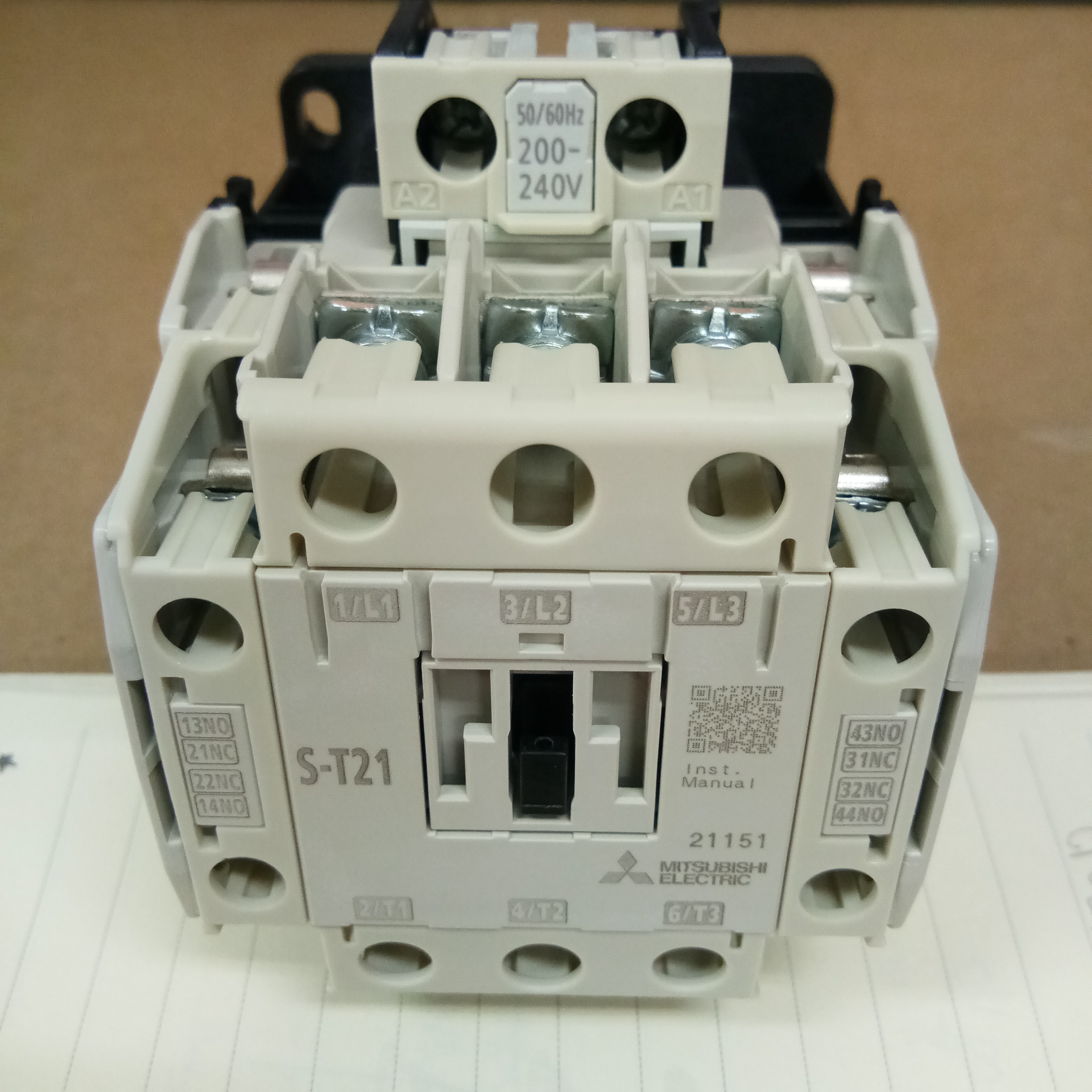 MITSUBISHI แมกเนติก คอนแทคเตอร์ MS-T/N Series รุ่น S-T21 220V