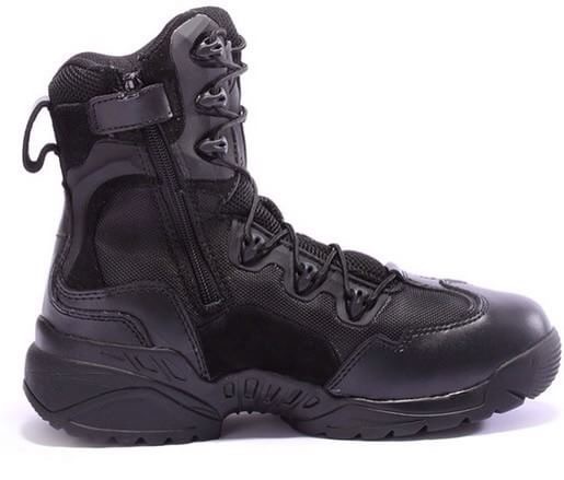 New.รองเท้า Magnum TACTICAL BOOT ข้อยาว หนังแท้ และผ้าคอดูร่า (CORDURA) ใส่สบาย ซิปข้าง ระบายอากาศดี ไม่อับ สีดำ. สีทราย ราคาพิเศษ