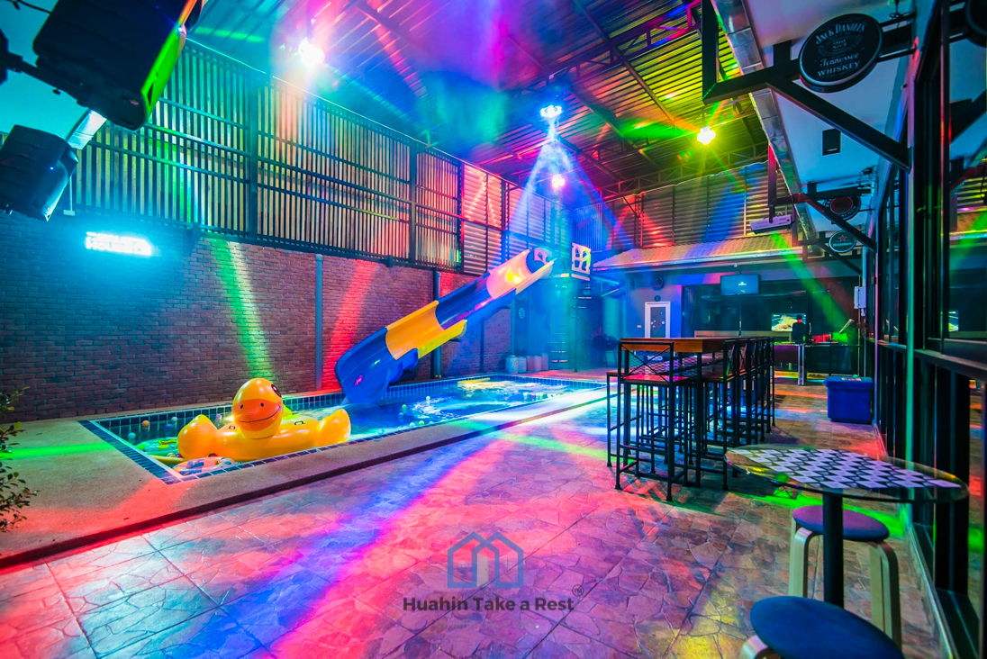 HR6001 บ้านพักชะอำ เซฟโซน ปาร์ตี้