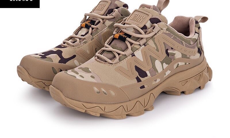New.รองเท้ายุทธวิธี ข้อสั้น Magnum สีดำ 40-41-44-45 สีครีม 39-40-41-42-43-44-45 สีน้ำตาล 40-41-42-43-44-45 ลายดิจิตอลทราย 40-41-43-44-45 ลายดิจิตอลเขียว 40-41-42-43-44-45 ลายAcu 41-44 ลายMc 40-41-43-44-45 ราคาพิเศษ