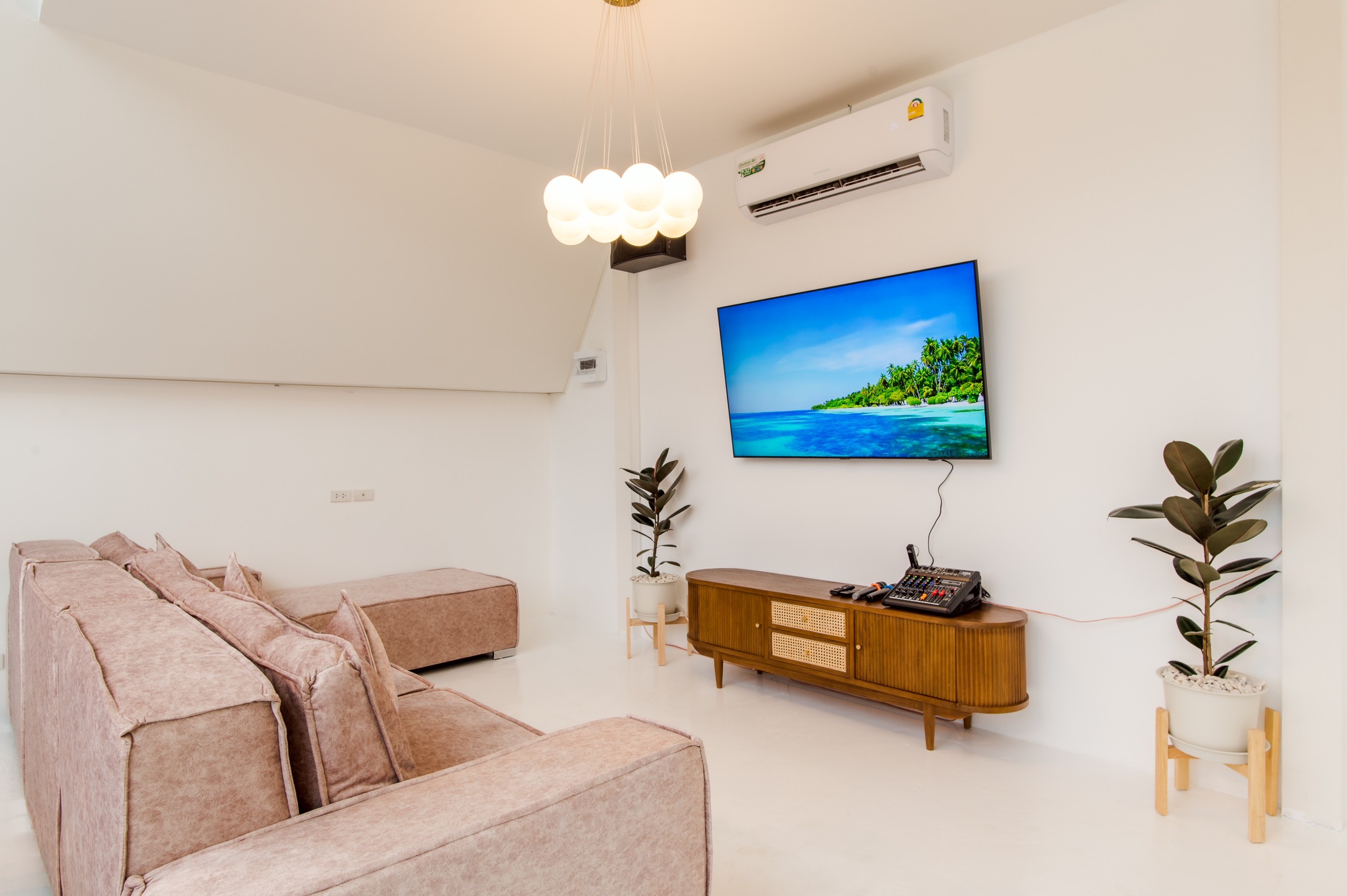 HR8004 บ้านพักหัวหิน The Nordic Modern HuaHin Pool Villa