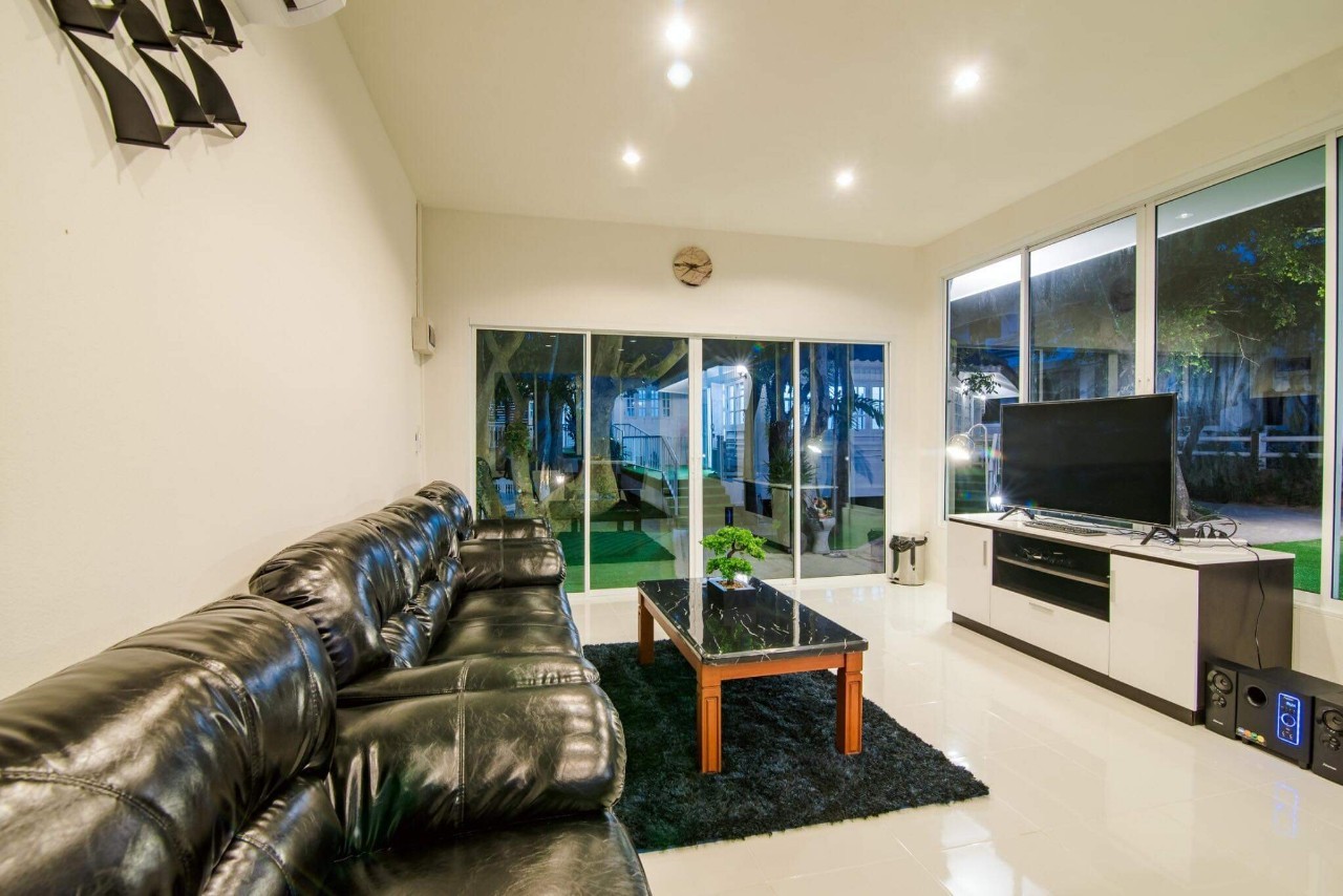 HR15028 บ้านพักหัวหิน บ้านเดอะคลาส บีช วิลล่า