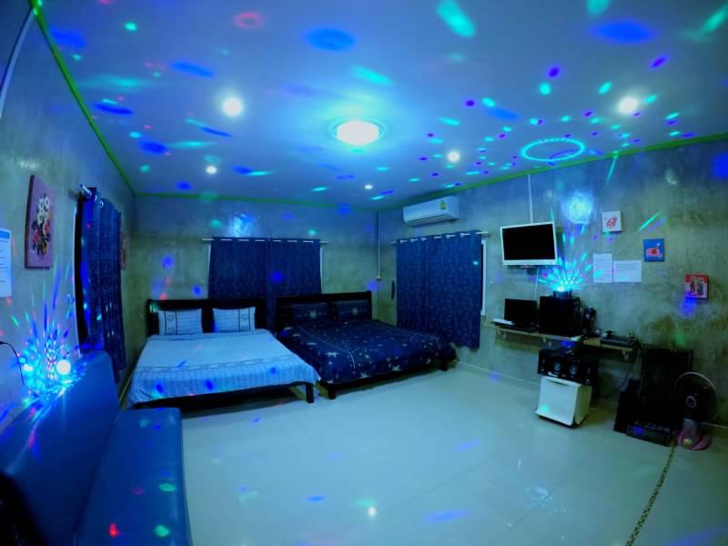 HR 2017 บ้านพักหัวหิน ชิวชิว คาราโอเกะ ไฟเธค