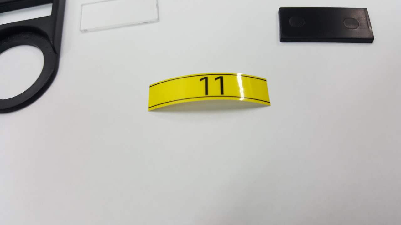 เนมเพลท ป้ายชื่อปุ่มกด Nameplate 25mm. อักษร 1 แถว