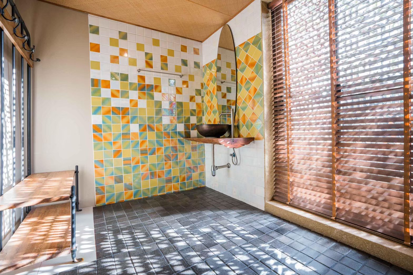 HR15064 บ้านพักติดทะเล The Ocean Beach Villa, Sam Roi Yod.