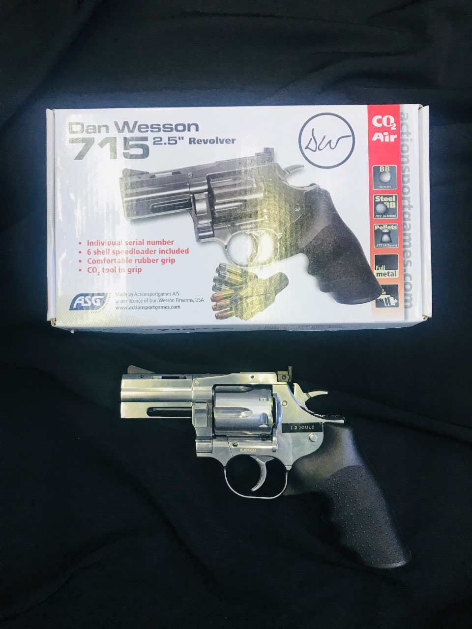 🔥ลูกค้าสามารถดูสินค้าทั้งหมดจาก แอด id Line:@bkkboy (ใส่ @ นำหน้าด้วยนะครับ) 🔥 New.[Re-Stock] Gun Heaven ASG Dan Wesson 715 2.5”-4”-6” นิ้ว (co2) แรง 420-580 FPS Full Metal https://youtu.be/ZHnFfnRAOYM ✅ จำหน่ายอุปกรณ์ยุทธวิธีทุกชนิ
