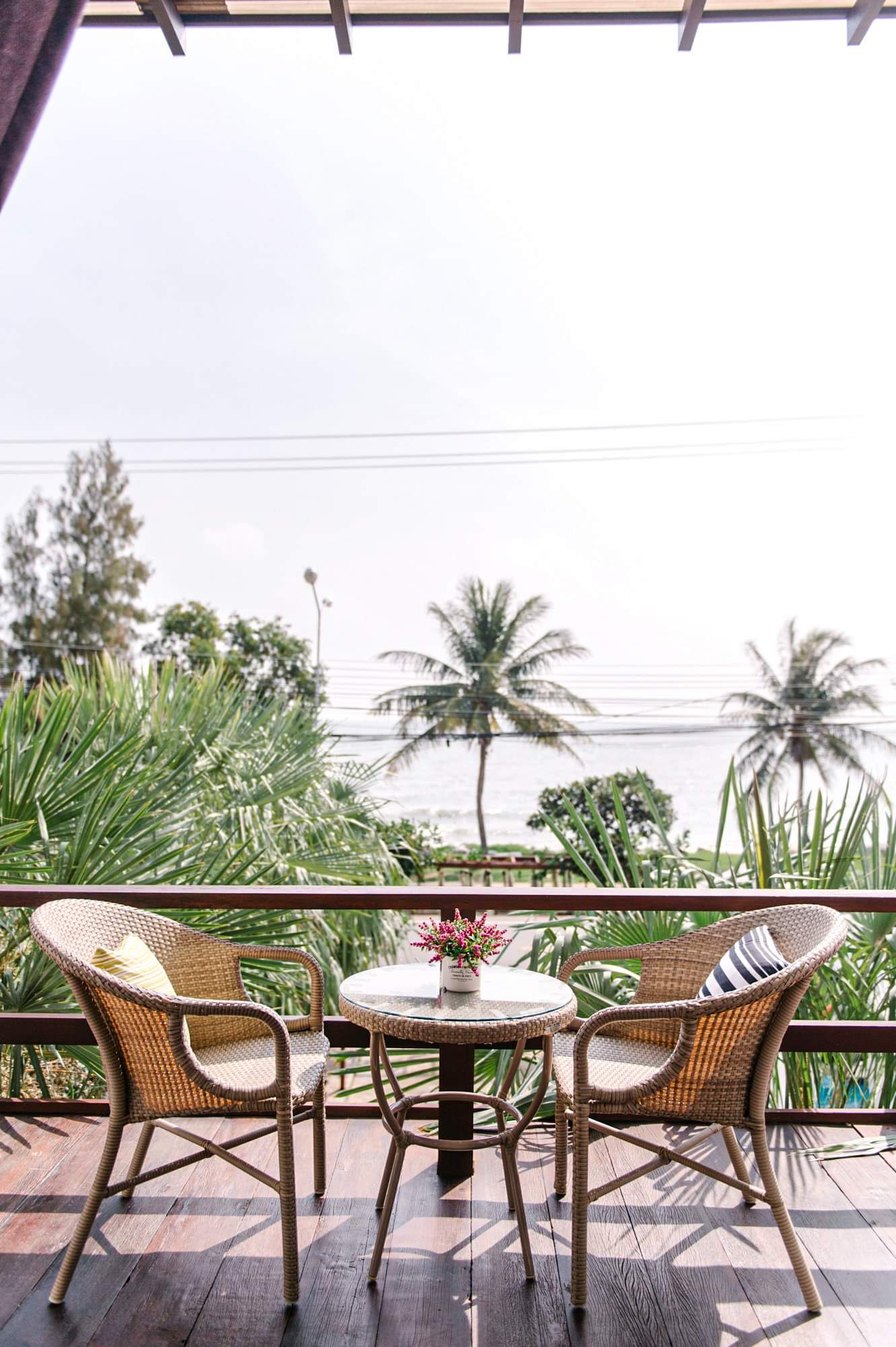 HR15054 บ้านพักติดทะเลปราณบุรี The Khirin villa