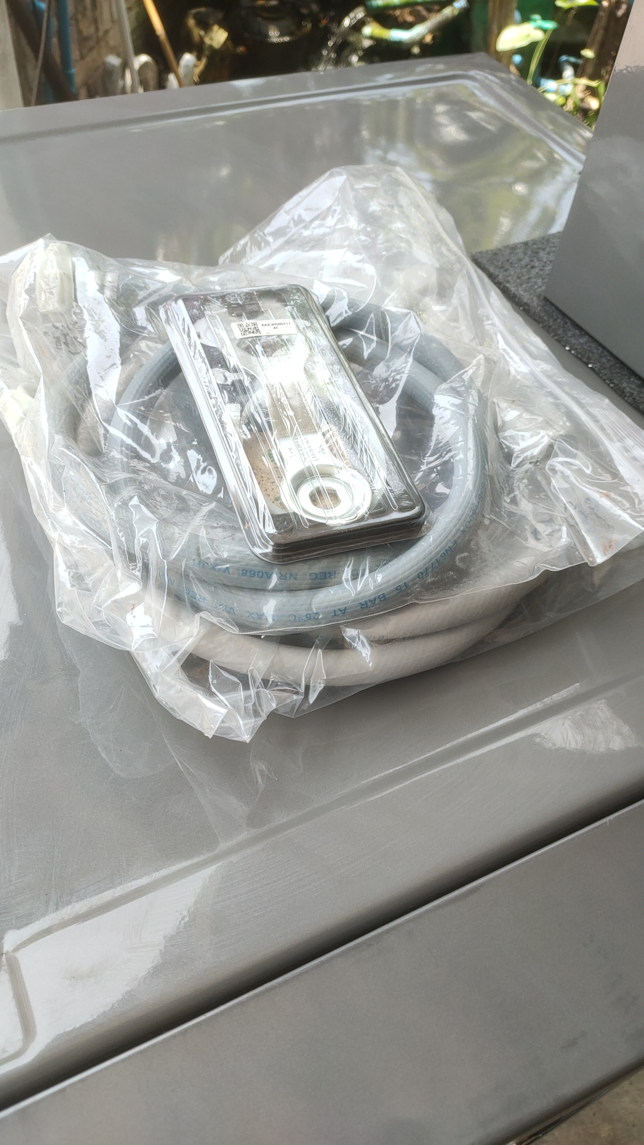 เครื่องซักผ้าฝาหน้าเกรดบีใหม่ LG Commercial 13kg ติดกล่องหยอดเหรียญใหม่ พร้อมใช้งาน