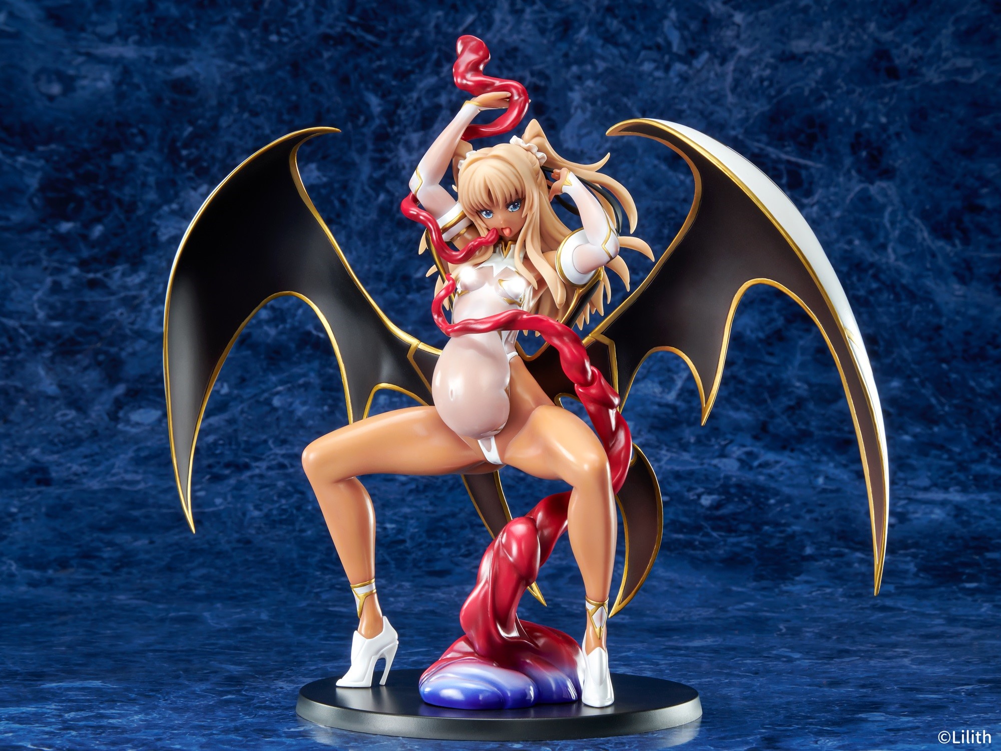 เปิดจอง : Futaba Lily Ramses