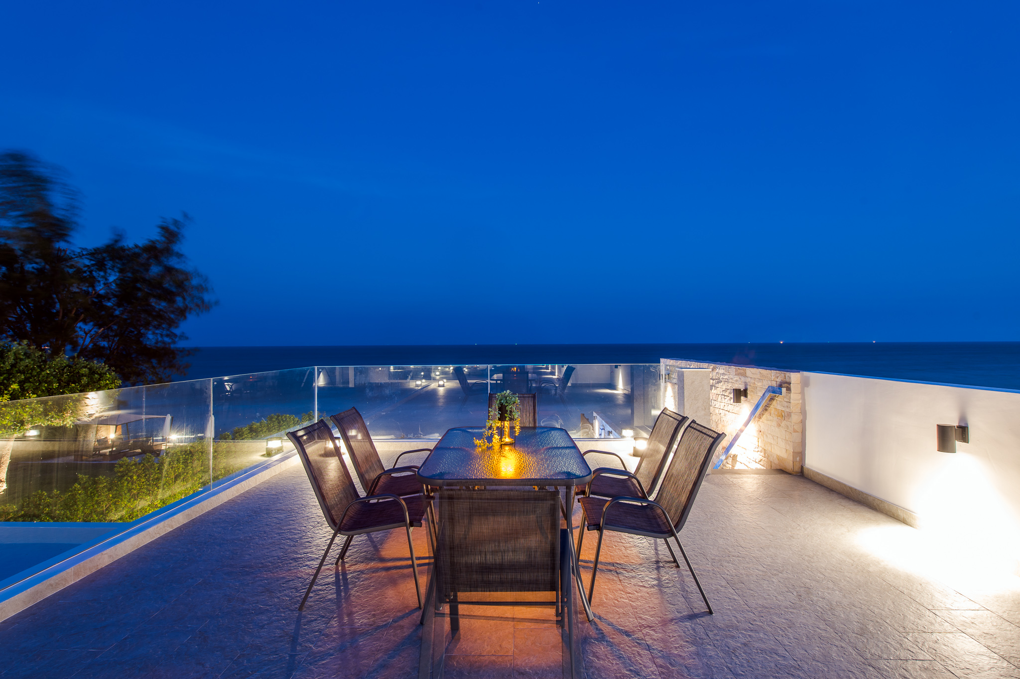 HR15066 บ้านพักติดทะเลหัวหิน The Casa Rocca Beach Villa HuaHin