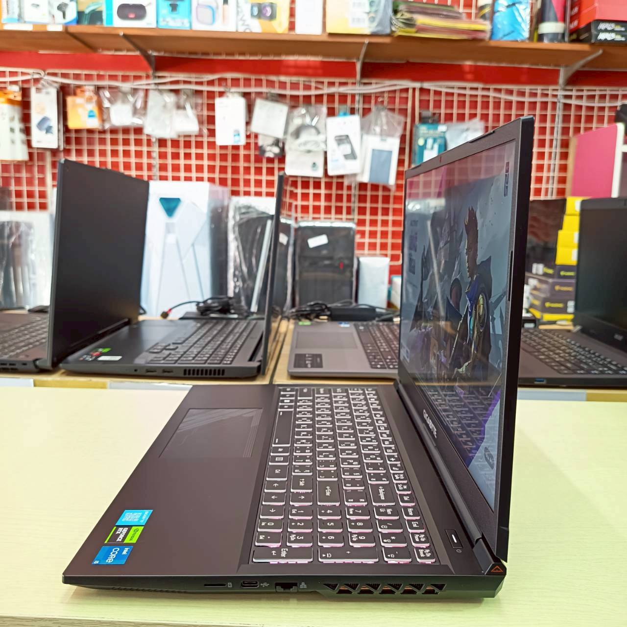 GIGABYTE G5 MF สภาพเครื่อง 95%