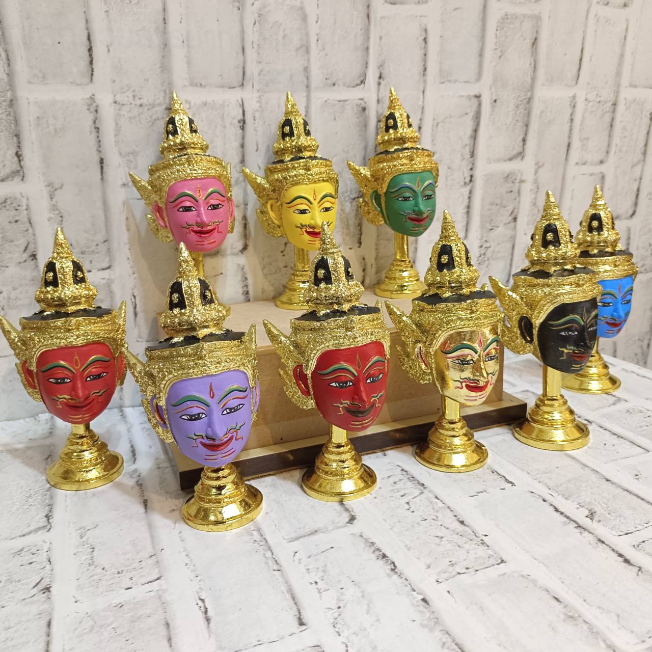 ชุดเศียรเทพประจำวัน 9 เศียร ขนาดเล็ก พร้อมฐานปิดทอง