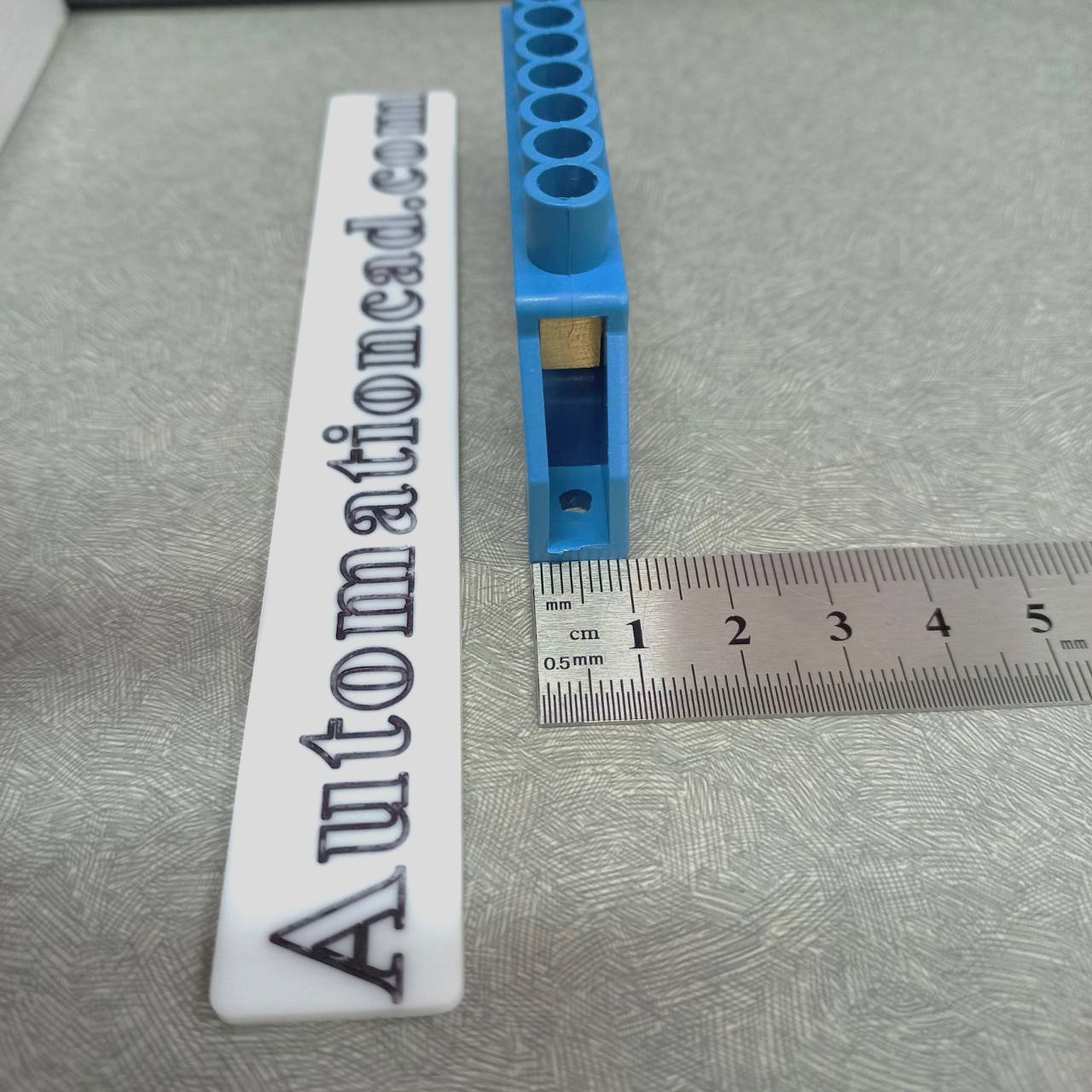 BAR กระจายไฟฟ้า 1 แถว 8 ช่อง แบบเกาะราง BAR GROUND บาร์กราวด์