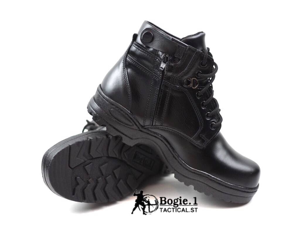 New.Bogie1 รองเท้าหุ้มข้อสั้นสีดำ รุ่น POLICE SHOES (PS) รุ่นมีซิปข้าง รองเท้าหุ้มข้อสั้นสีดำ รุ่น POLICE SHOES (PS) รุ่นมีซิปข้าง -รองเท้าสำหรับใส่ชุดเครื่องแบบตำรวจ(รุ่นใหม่) -มีซิปข้าง เพิ่มความสะดวกในการใส่-ถอด -รองเท้าพื้นยางกันลื่นมีความยืดหยุ่นสูง