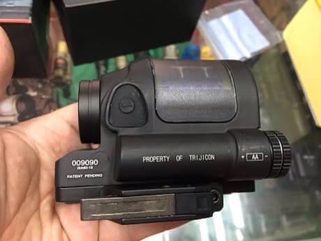New.Trijicon SRS (Sealed Reflex Sight) Style Red Dot Sight W/ QD Mount ราคาพิเศษ