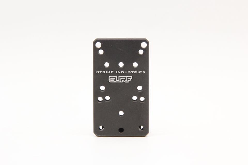 Reflex Mount ยี่ห้อ SI (เพลตติดดอทสำหรับปืนGlock) คุณสมบัติ : #ตัวเพลตสามารถติดดอทได้หลายรุ่นเช่น Doctor C,Trijicon RMR,Vortex Venon,Vortex Viper,Razor,Leupoldเป็นต้น ติดตั้งง่าย / น้ำหนักเบา มี3สีให้เลือก สีดำ / สีทราย / สีแดง