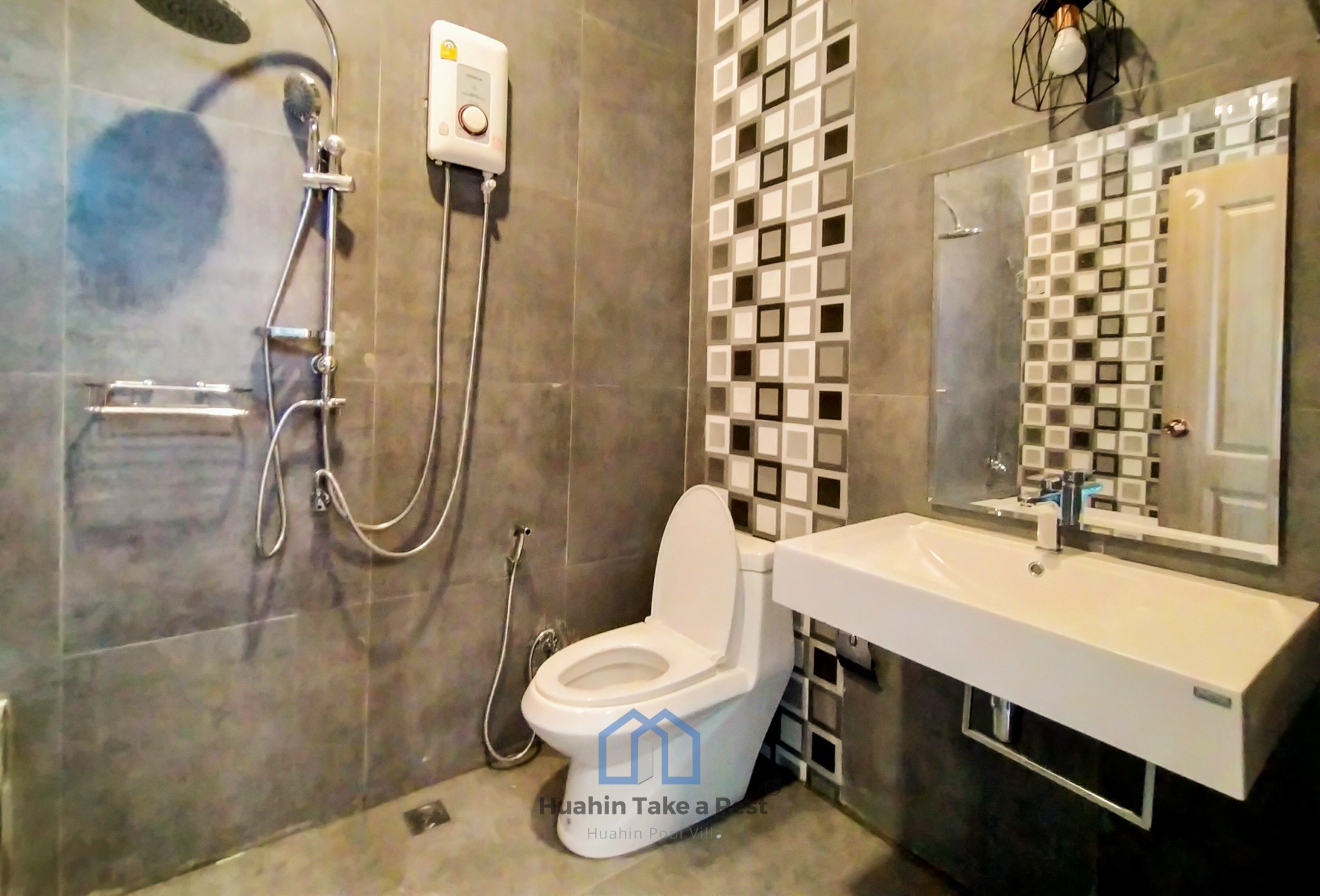 HR3075 บ้านพักชะอำ บ้านอะพอลโล่ V1