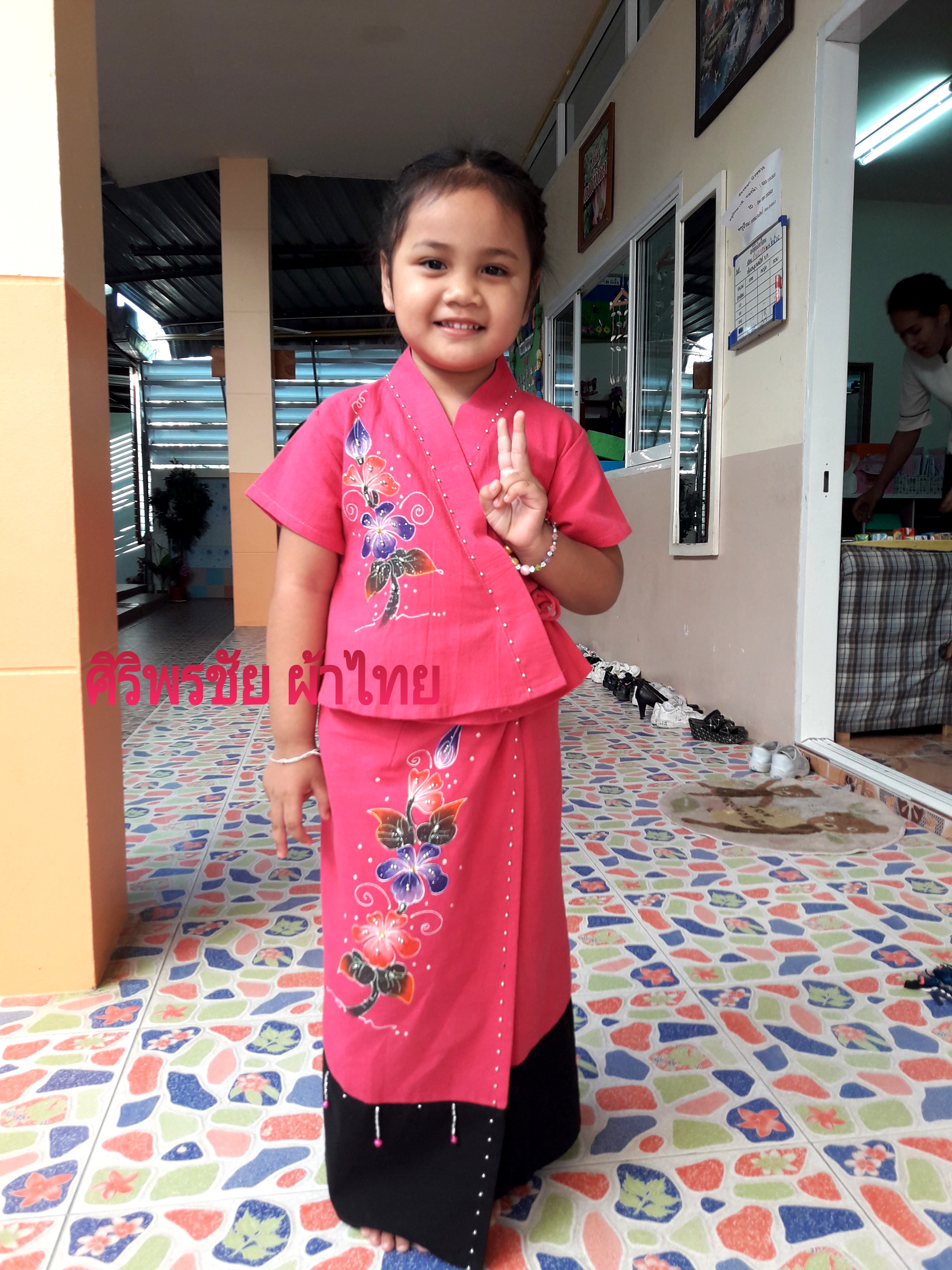 ชุดแซกผ้าไทยเด็ก ชุดผ้าไทยพื้นเมืองเด็ก ชุดผ้าไทยพื้นเมืองเด็กหญิง ชุดผ้าไทยเขียนเทียนเด็ก ชุดผ้าไทยสไตน์ชนเผ่าเด็ก ชุดผ้าไทย+ผ้าซิ่น