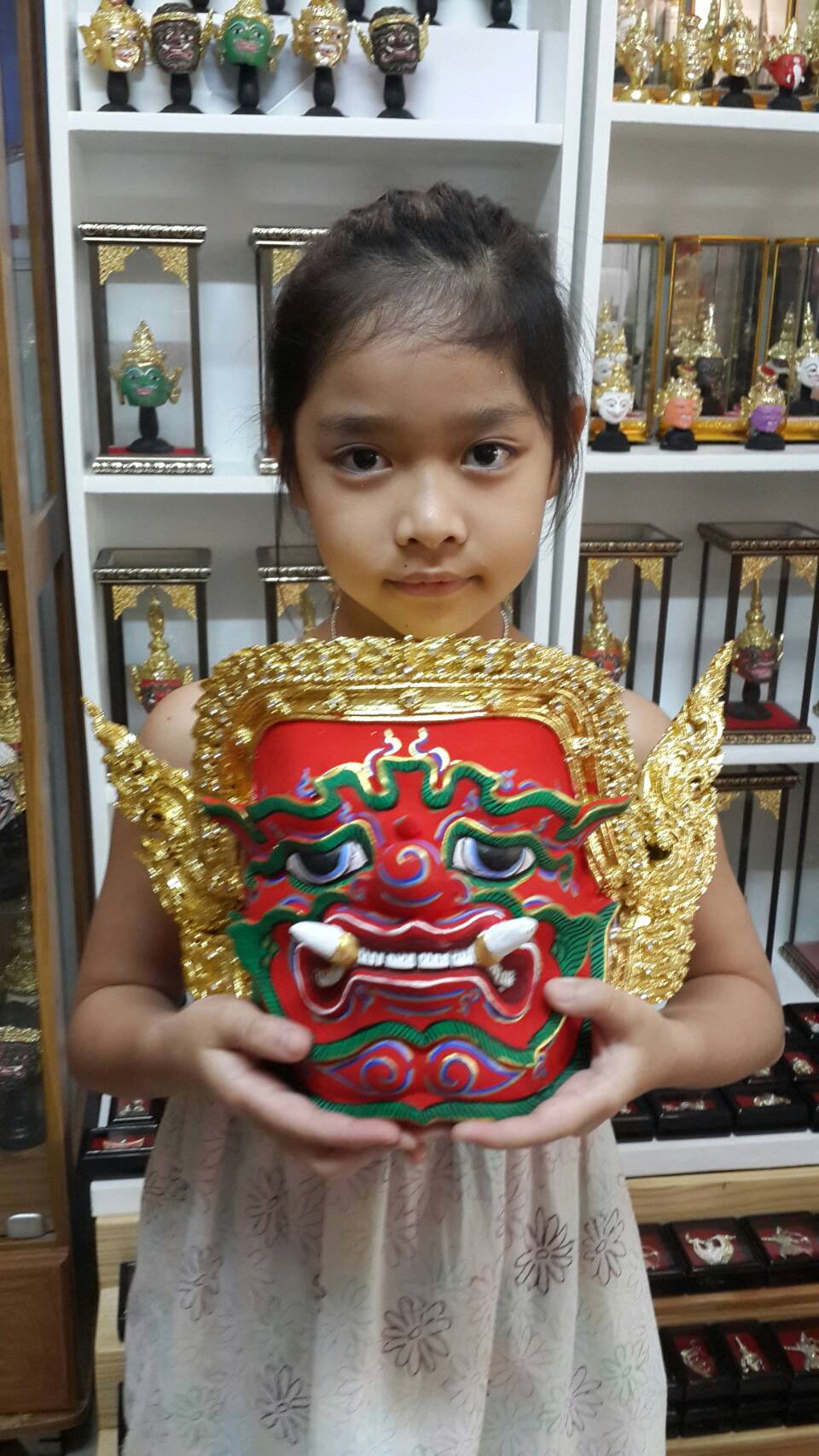 หัวโขนยักษ์ (สีแดง) สำหรับแขวนผนัง