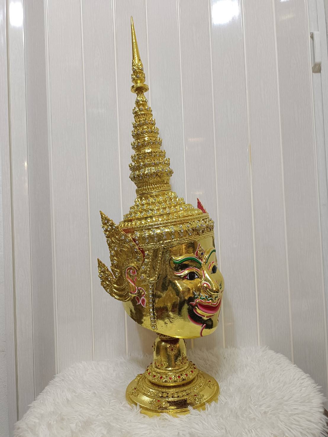 เศียร พระลักษณ์ ขนาดครอบ พร้อมฐานไม้อัดสีแดงฟรี