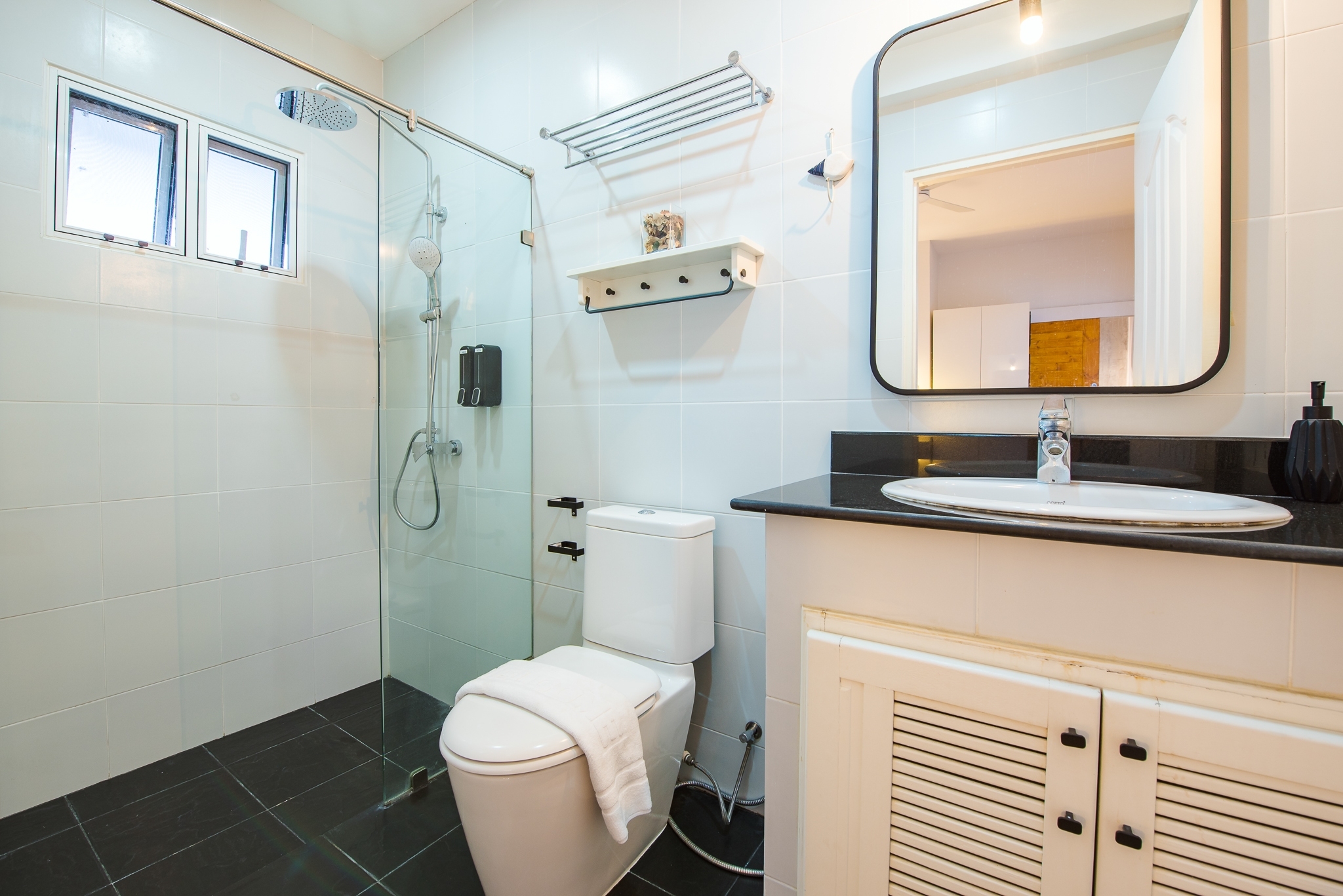 HR15044 บ้านพักติดทะเล กุยบุรี The Cozy Beach Villa